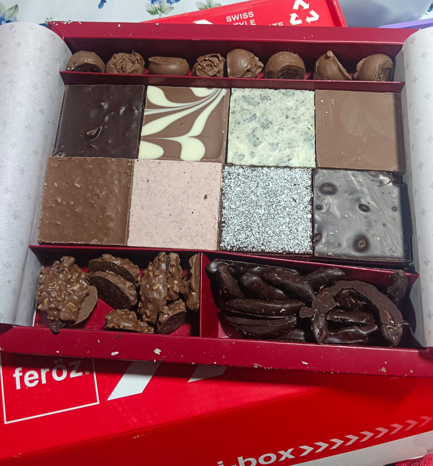 Merci - Caja Premium de Chocolates 500 g. – Feroz Chocolates