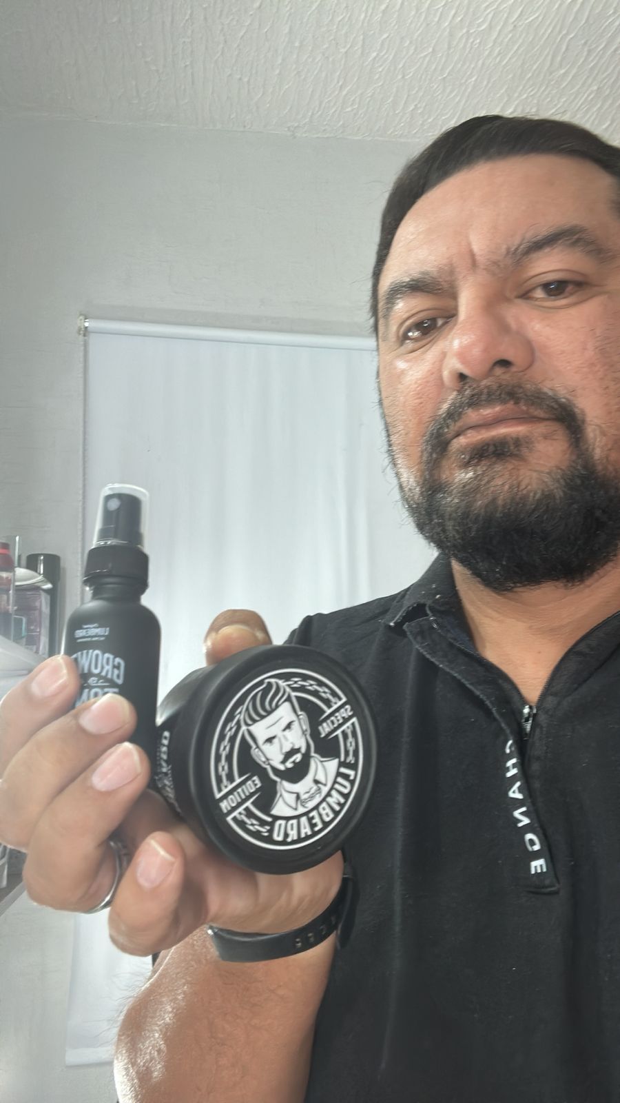 Foto de la reseña de Arturo Oliva Salvador