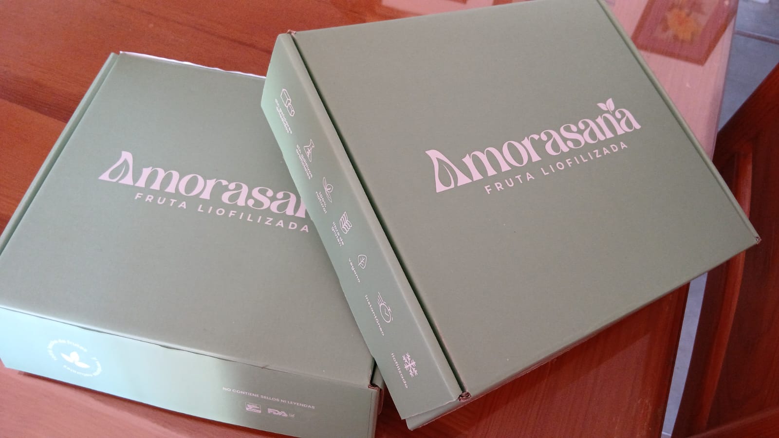 Reseña de Josefina Zambrano sobre Pack Familiar