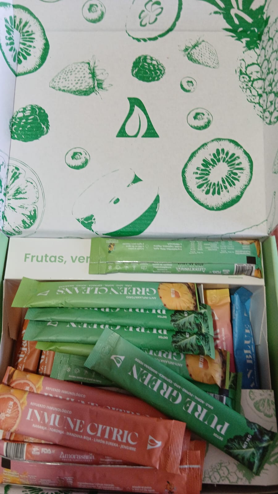 Reseña de Josefina Zambrano sobre Pack Familiar