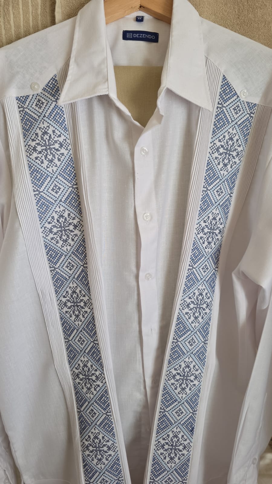 Guayabera Bordada en punto de cruz en lino mod Río Lagartos